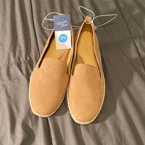 Universal Thread, Brand New, Riley Flats